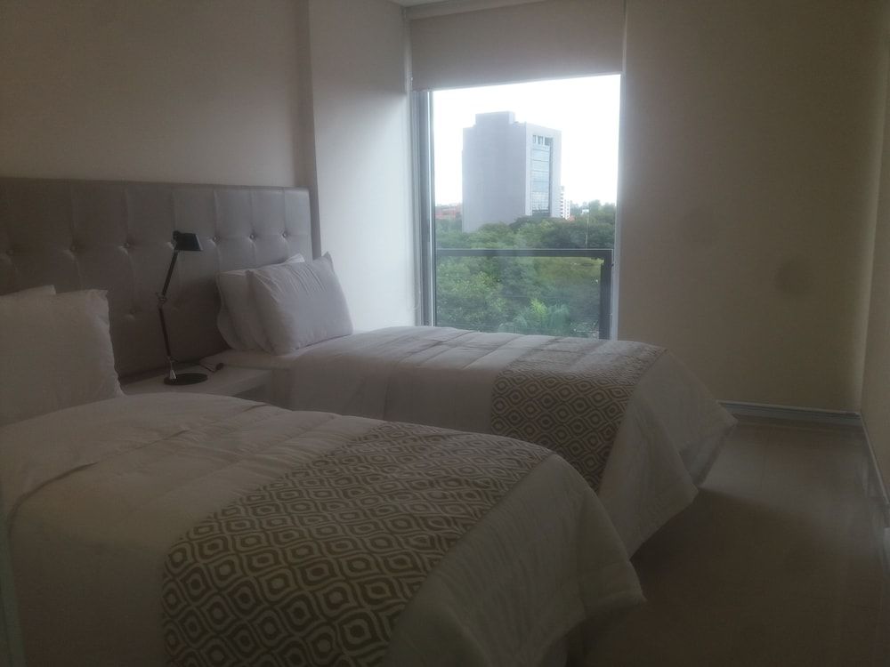 Start Villa Morra Rent Apartments 3