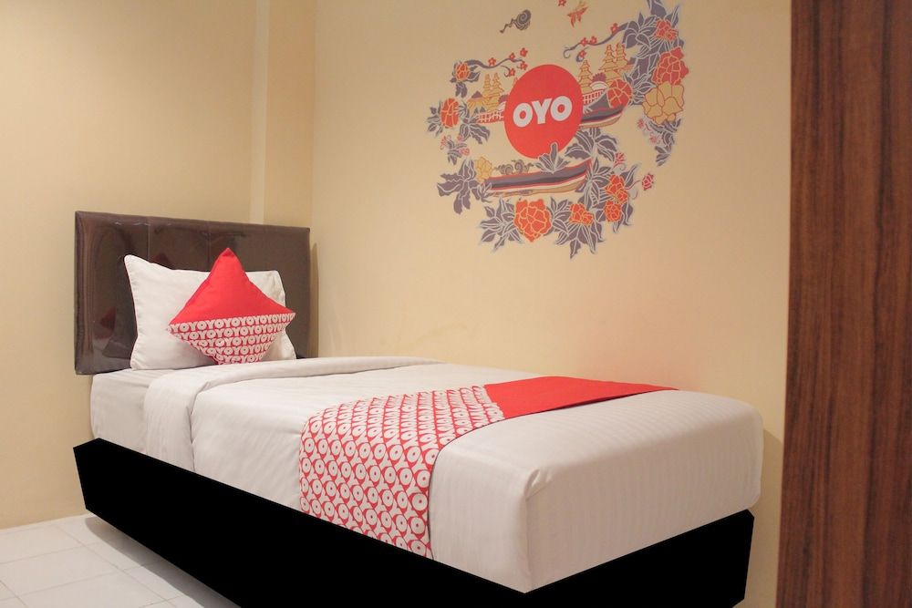 OYO 121 Rumah Ayub Syariah 3