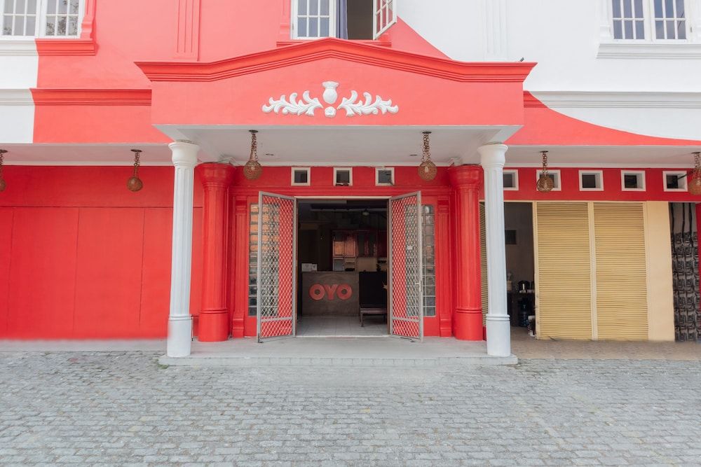 OYO 1111 Pasar Baru Inn 2