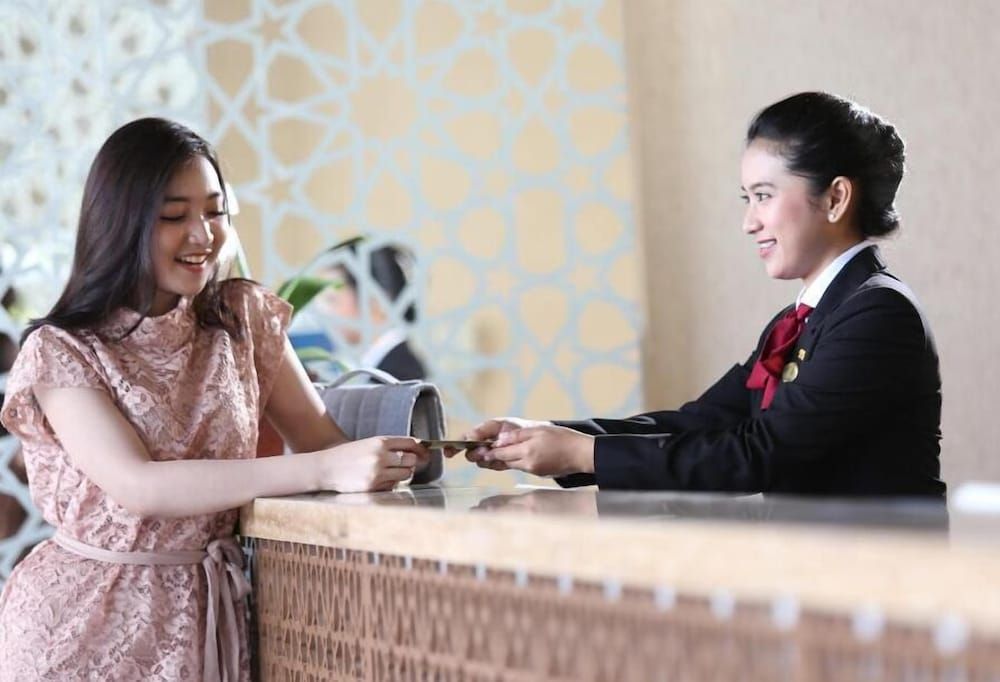 Hotel Santika Gresik 3