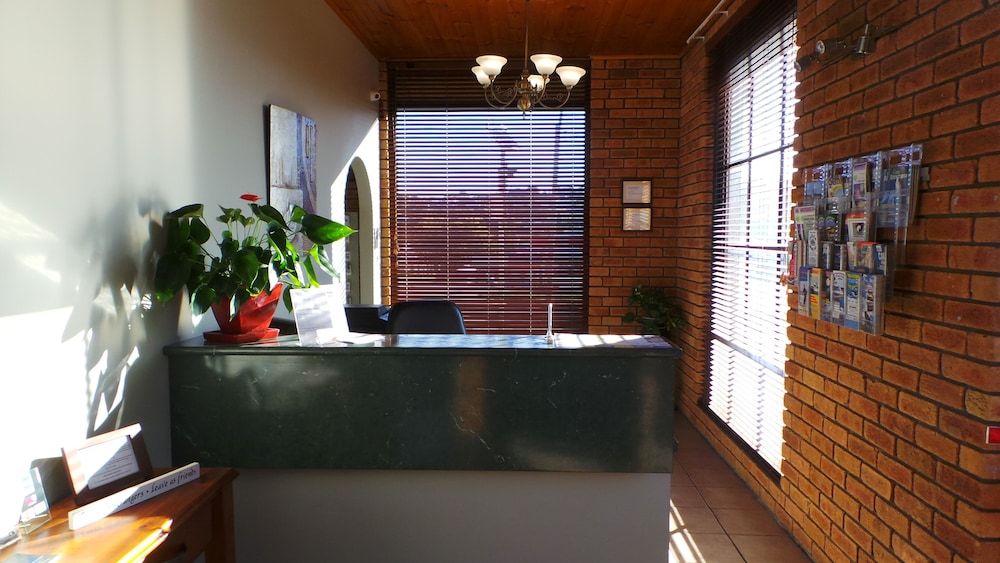 Halfway Motel, Eden 2