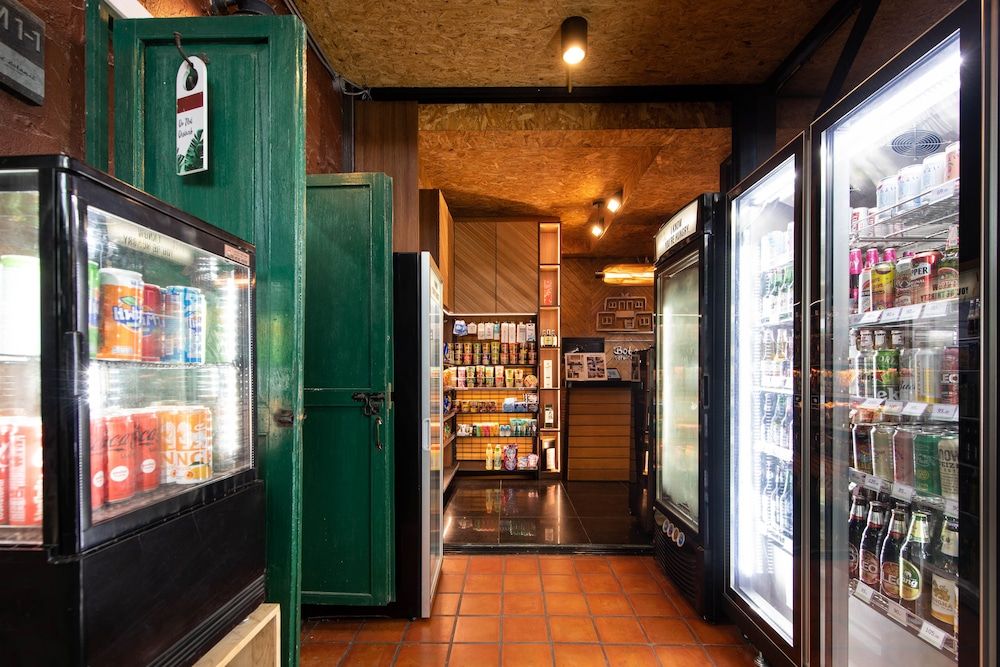 The Botanic Service Room 3