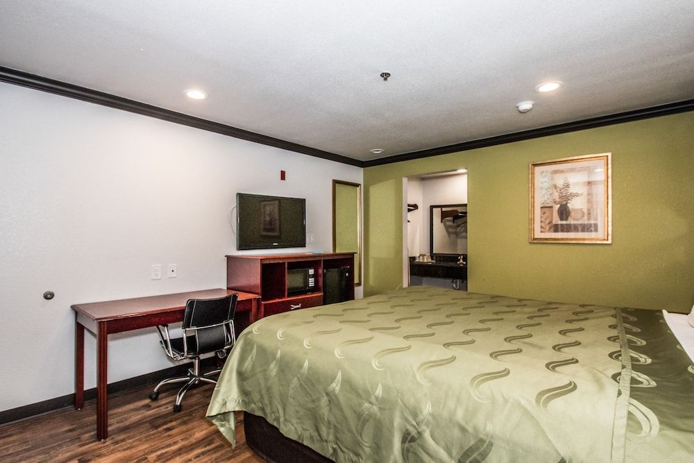 Americas Best Value Inn Ft. Worth 3