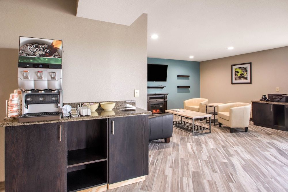 Quality Inn Madison West Near University Area 3