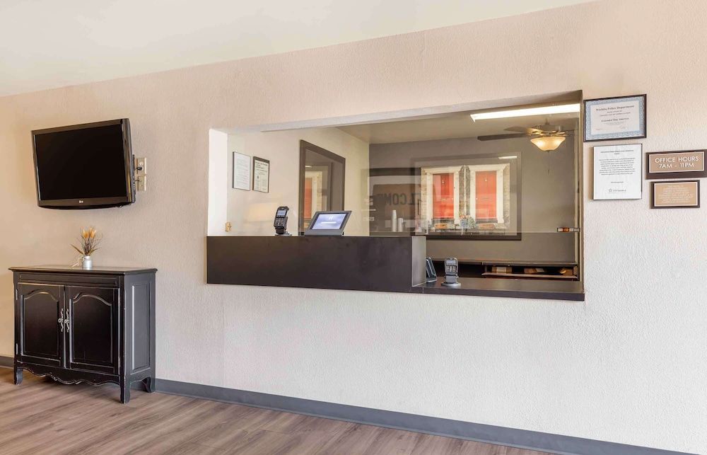 Extended Stay America Suites Wichita East 3