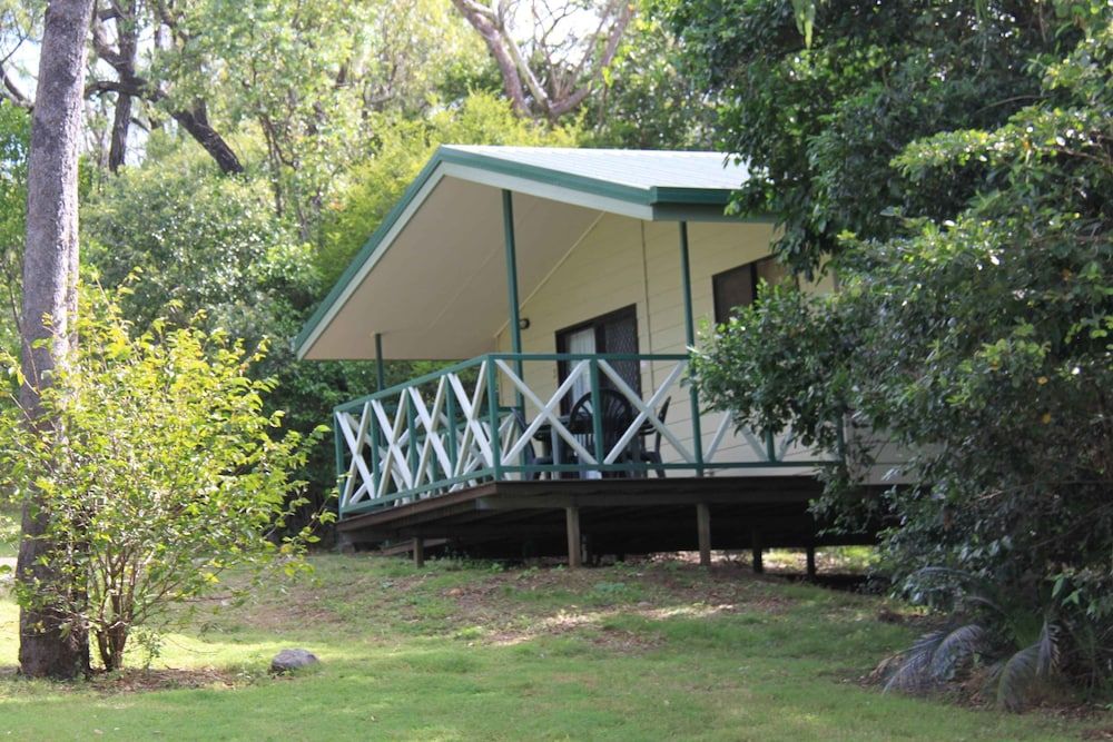 Capricorn Caves - Caravan Park 3