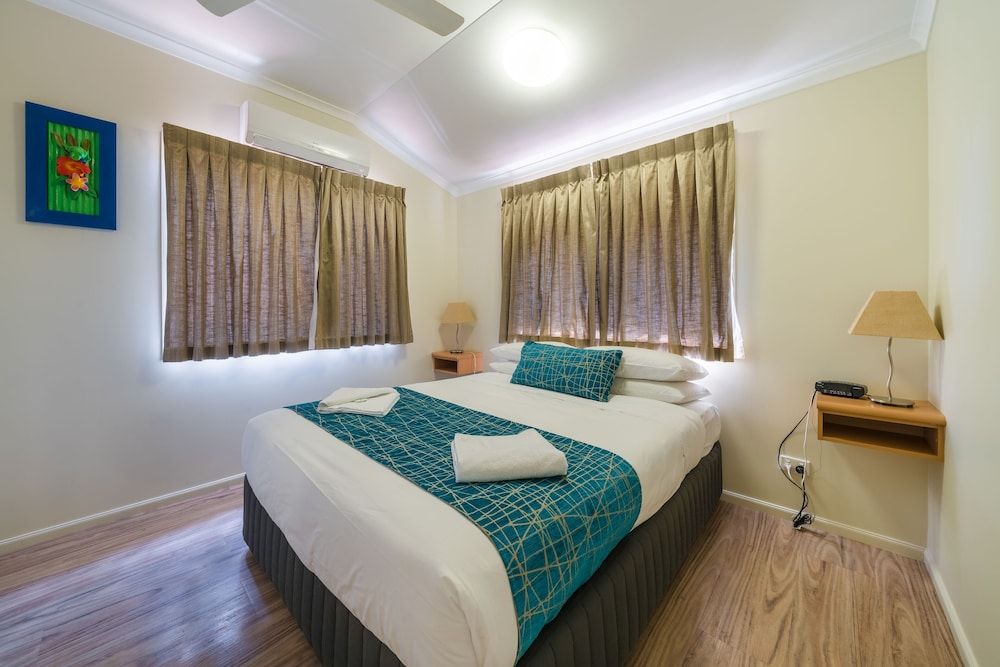 Capricorn Caves - Caravan Park 2