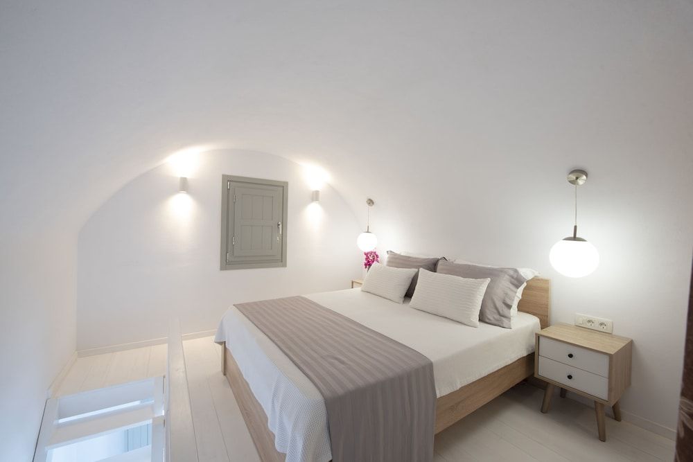 White Orchid Luxury Suites 3