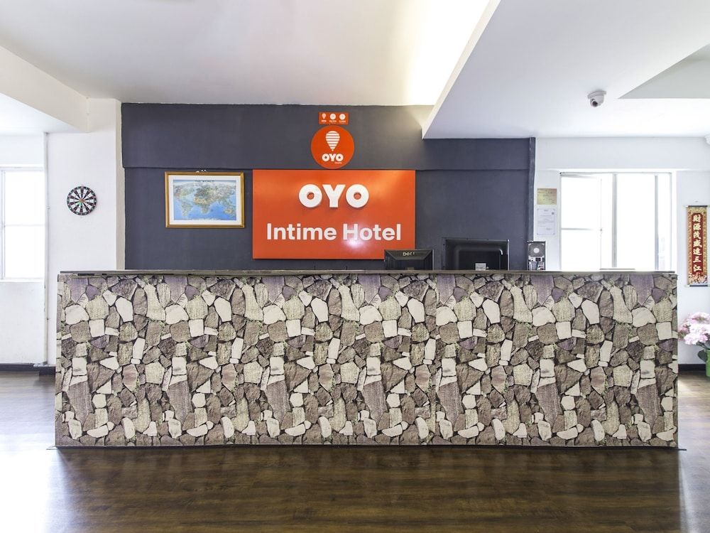 Super OYO 251 Intime Hotel 2