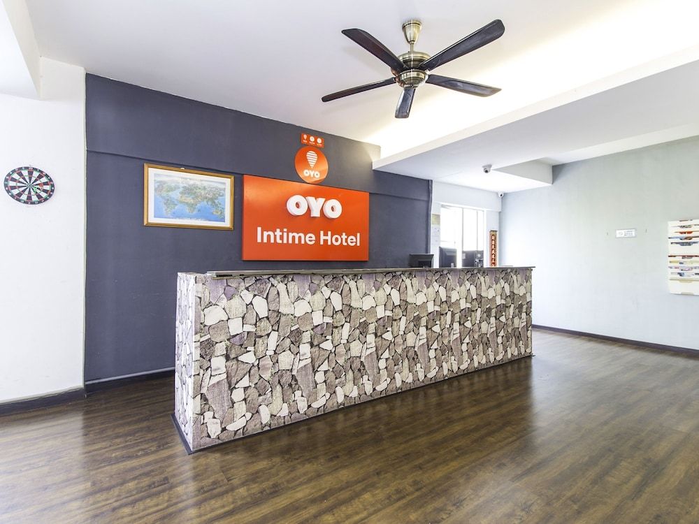 Super OYO 251 Intime Hotel 3