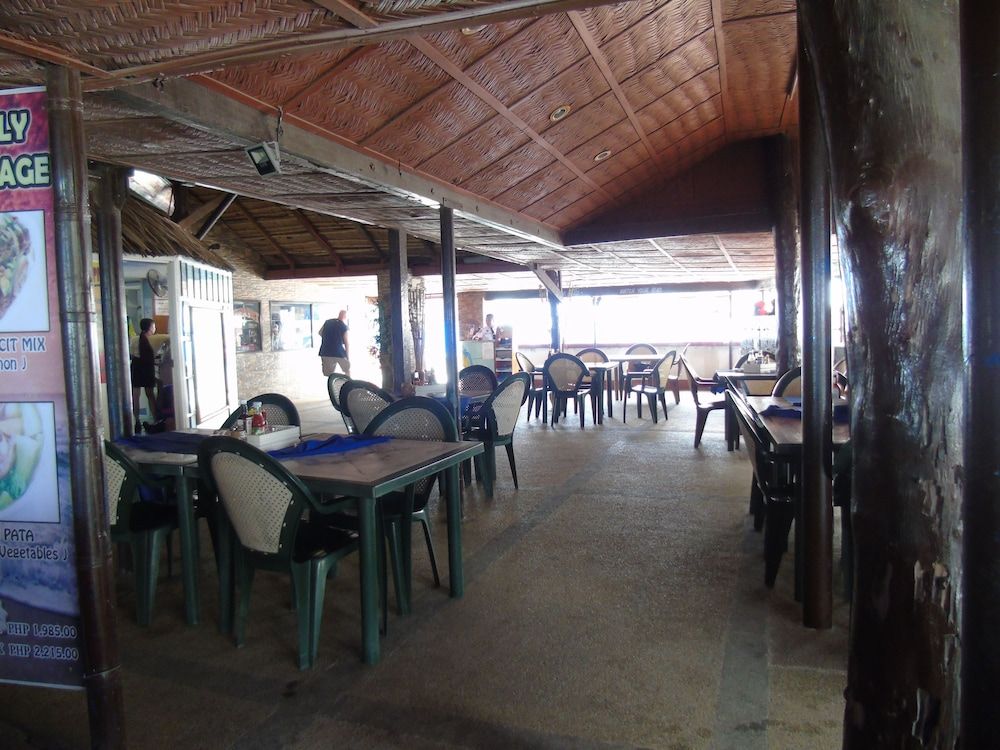 Blue Rock Beach Resort 2