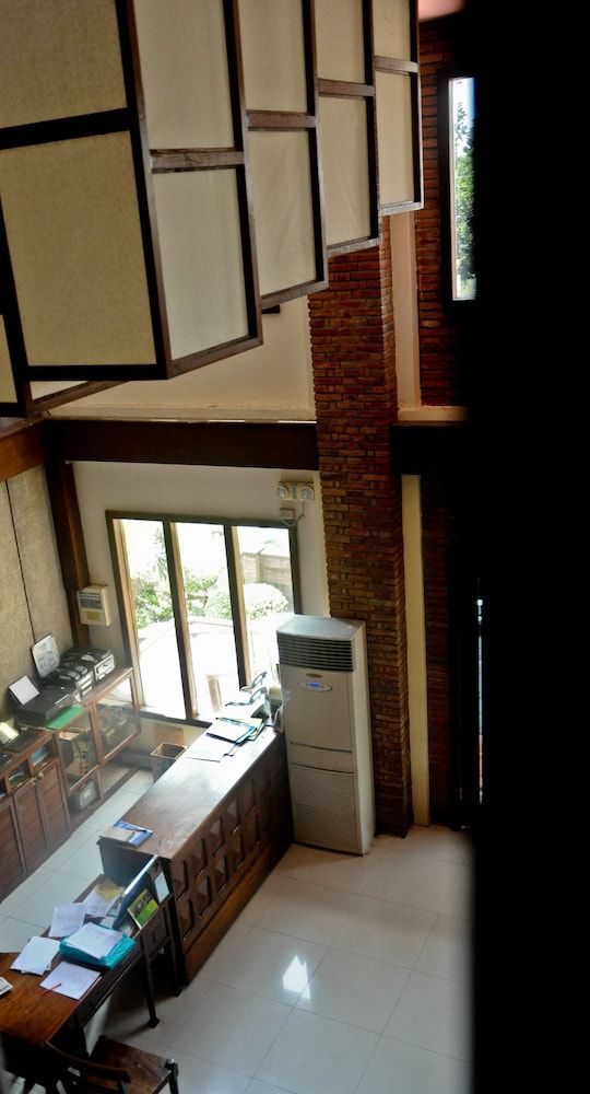 Mango Valley Hotel 1 2