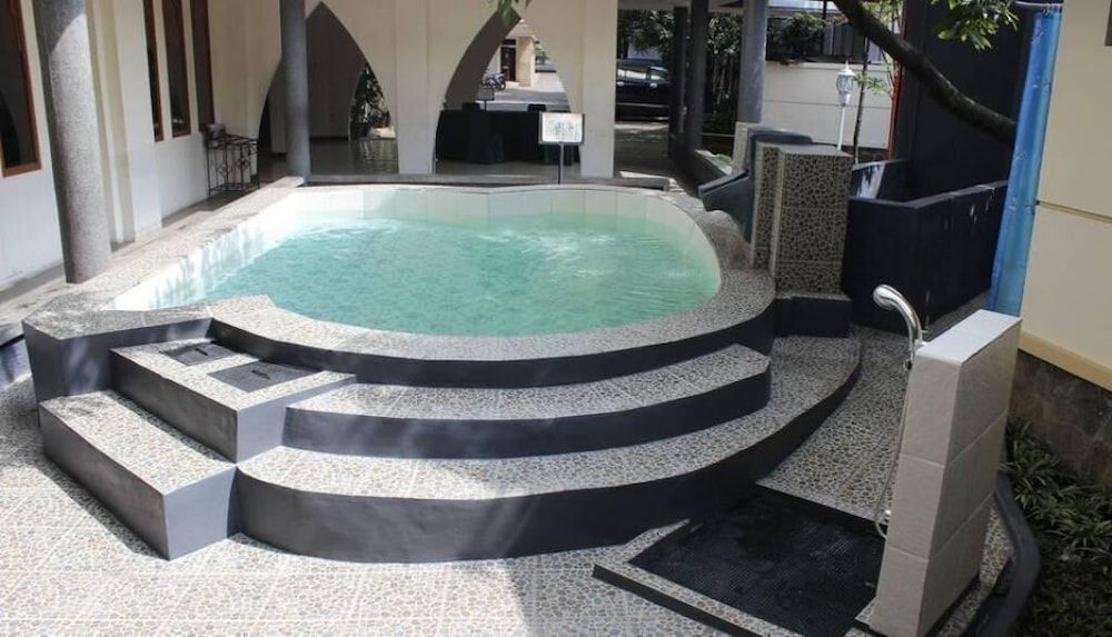 Lingga Hotel -1 estrellas en Bandung