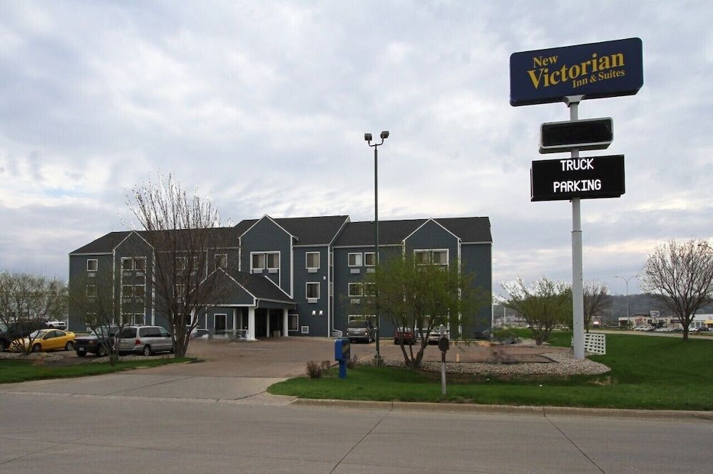 New Victorian Inn & Suites in Sioux City, IA 1