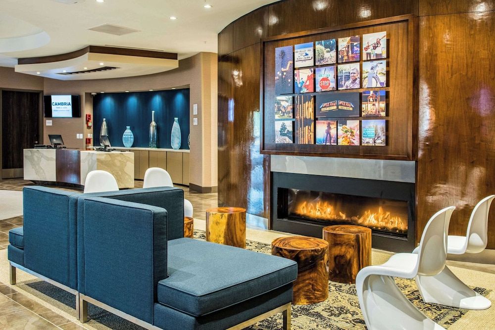 Cambria Hotel McAllen Convention Center 3