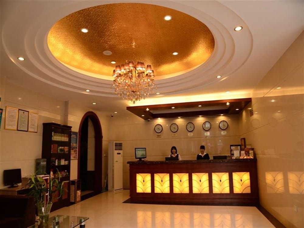 GreenTree Inn BengBu HuaiHe Road Pedestrian Street Hotel 3