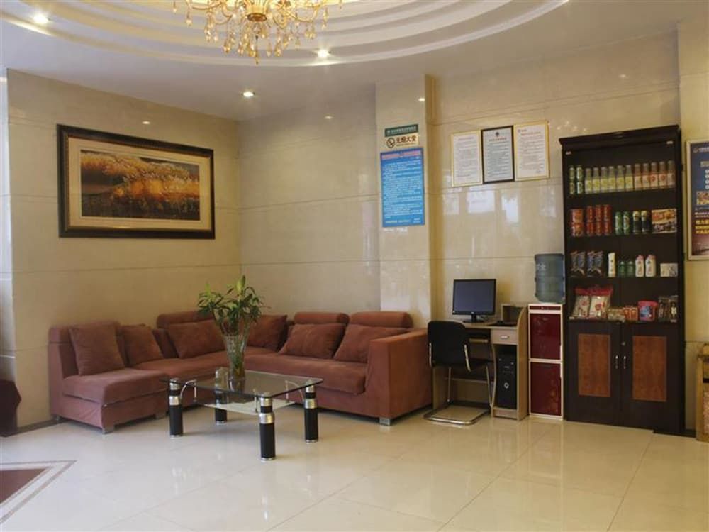 GreenTree Inn BengBu HuaiHe Road Pedestrian Street Hotel 2