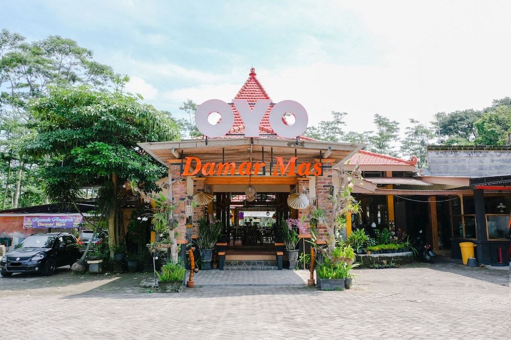 OYO 563 Damar Mas  Resort Lereng Kelud 2 estrellas en Kediri