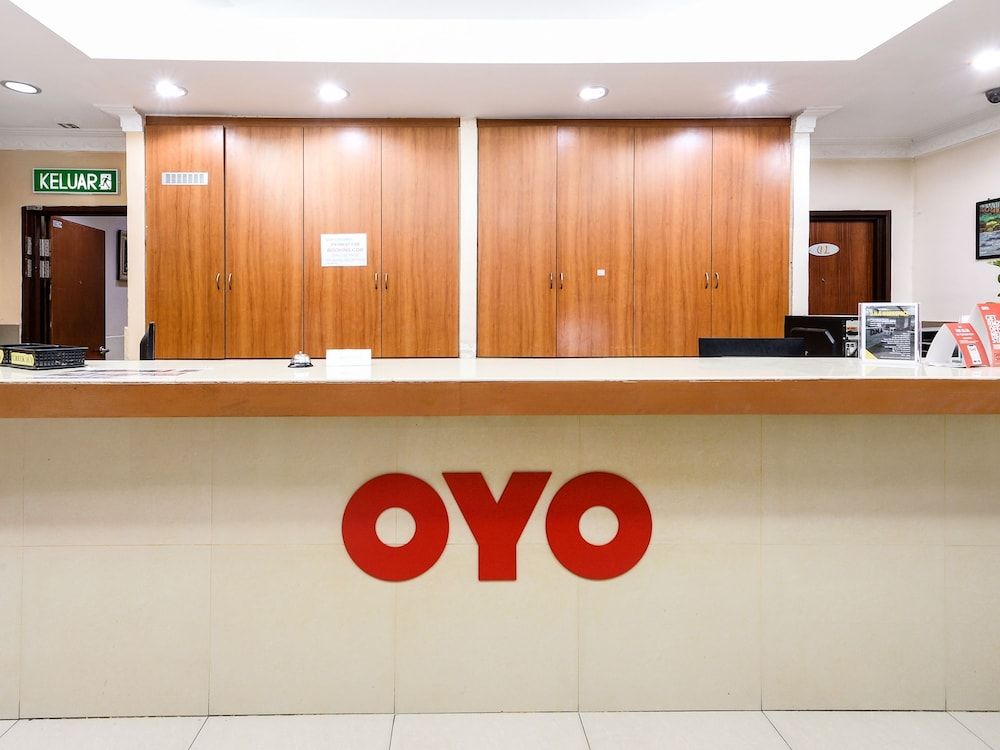 Super OYO 707 Ayuni Hotel 2
