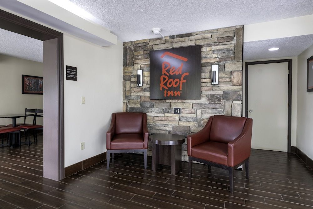 Red Roof Inn Charlottesville 2