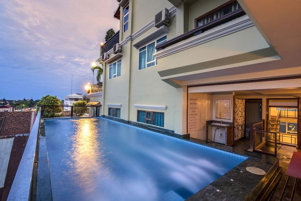 Seng Hout Hotel 3 estrelas em Battambang