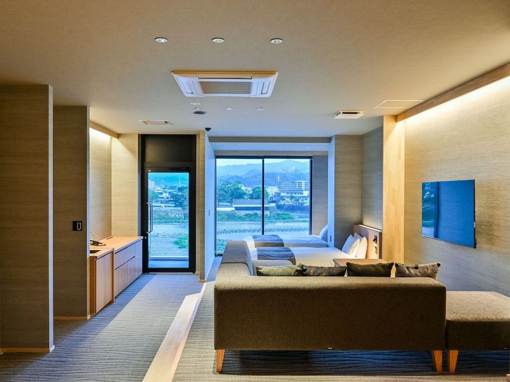 Hitoyoshi Onsen Nabeya 3