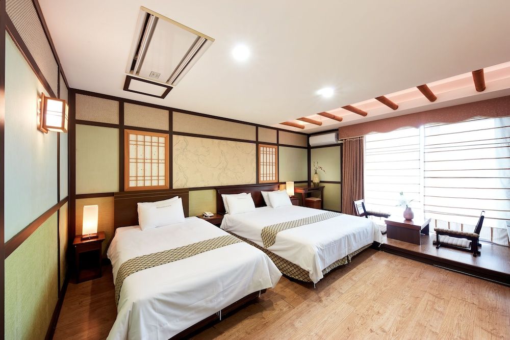 Dongbusan Oncheon Hotel 3