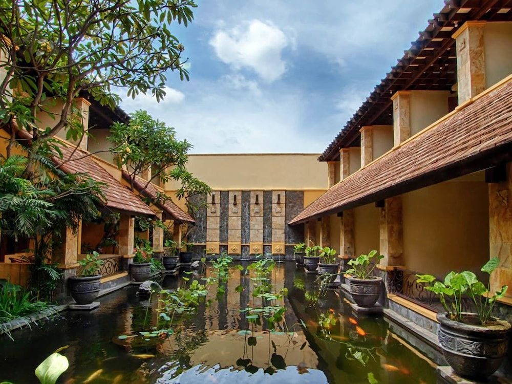 Lotus Garden Hotel