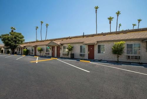 Rodeway Inn and Suites near Coachella 2