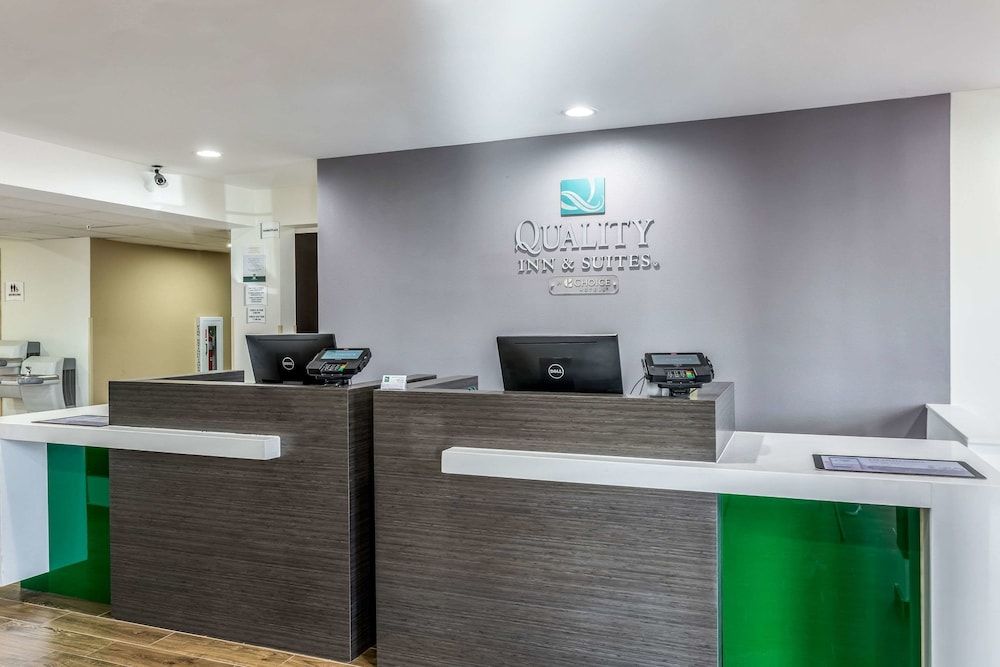 Quality Inn & Suites El Paso I-10 3