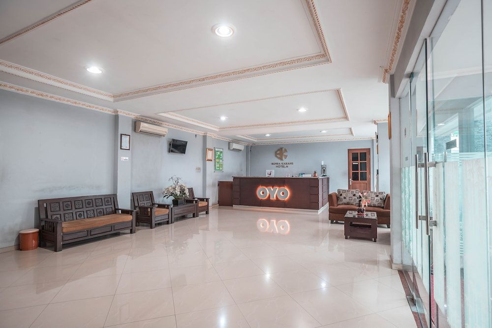 Super OYO 686 Bunga Karang Hotel 3