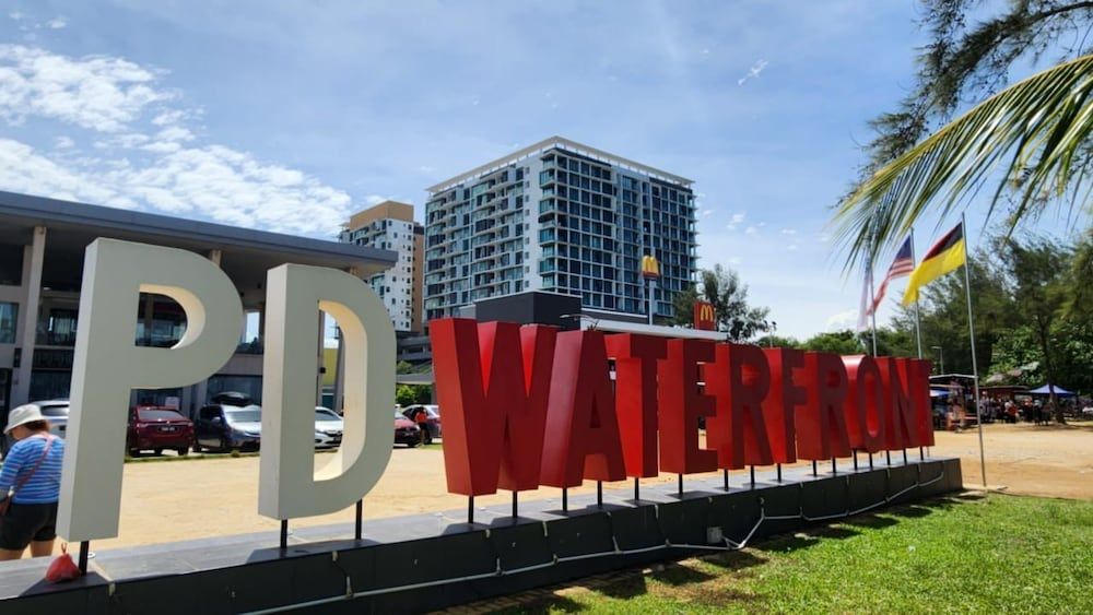 D'Wharf Hotel & Serviced Residence 4 estrelas em Port Dickson