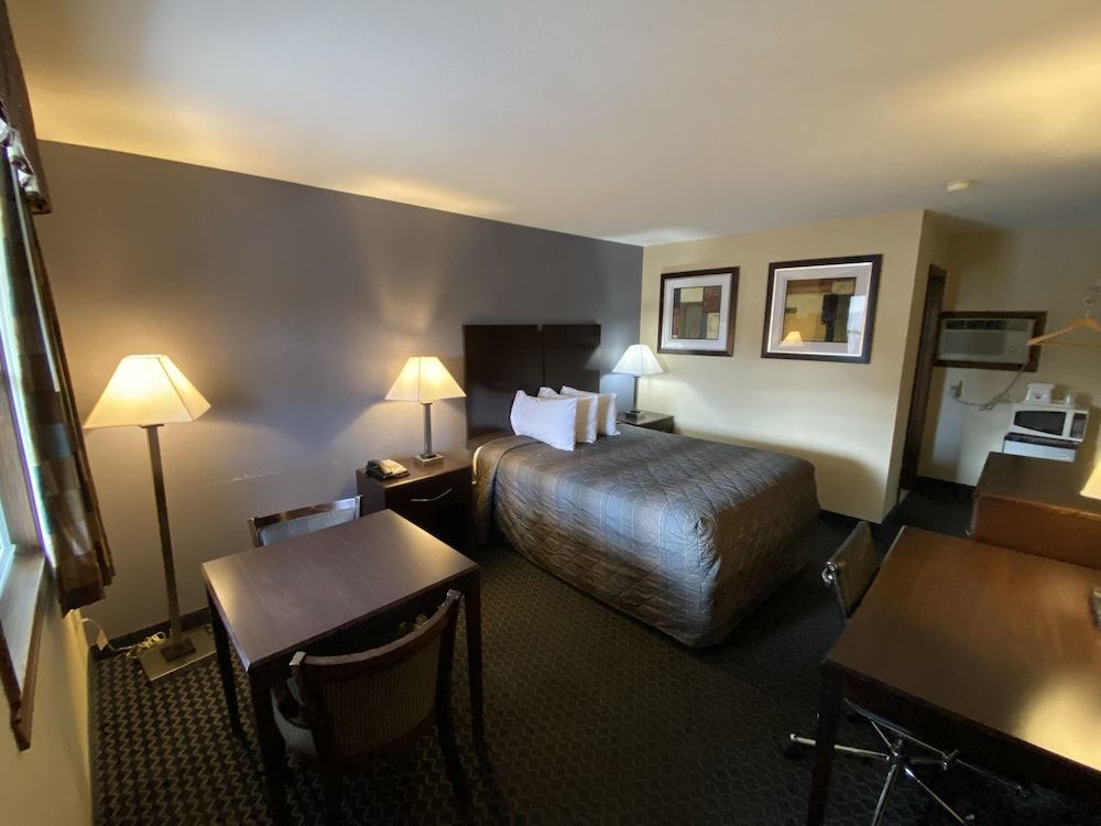 Golden Hill Inn Danbury 2