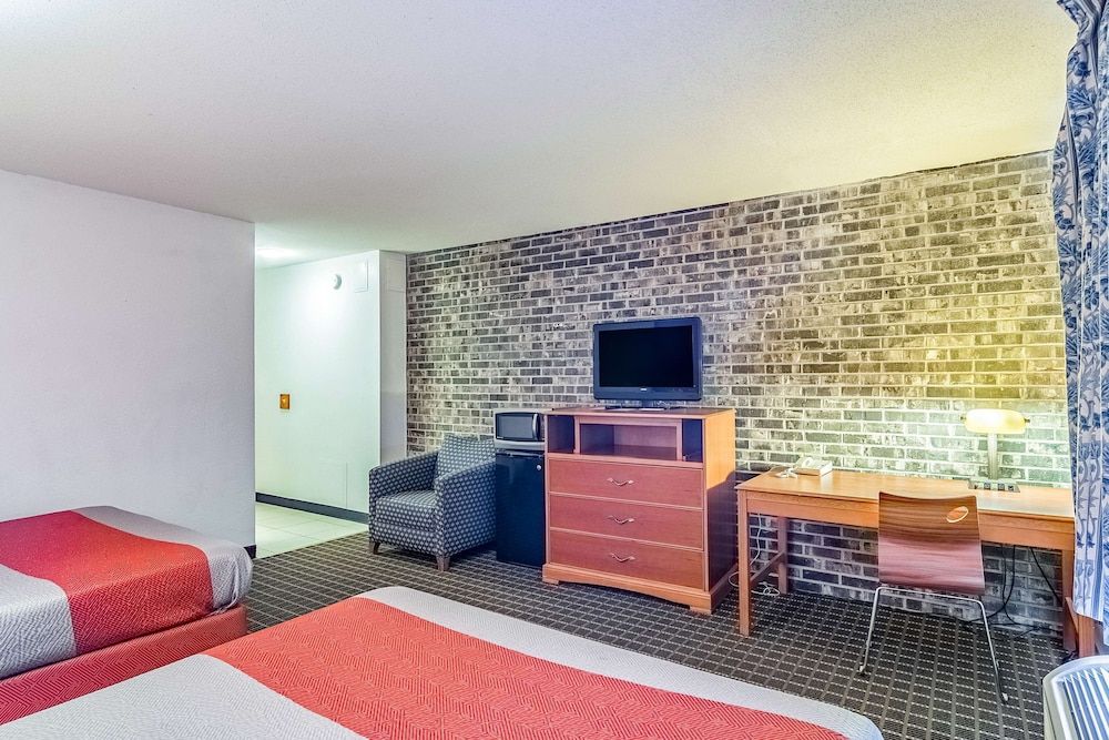 Motel 6 Grand Rapids, MI - Northeast 3