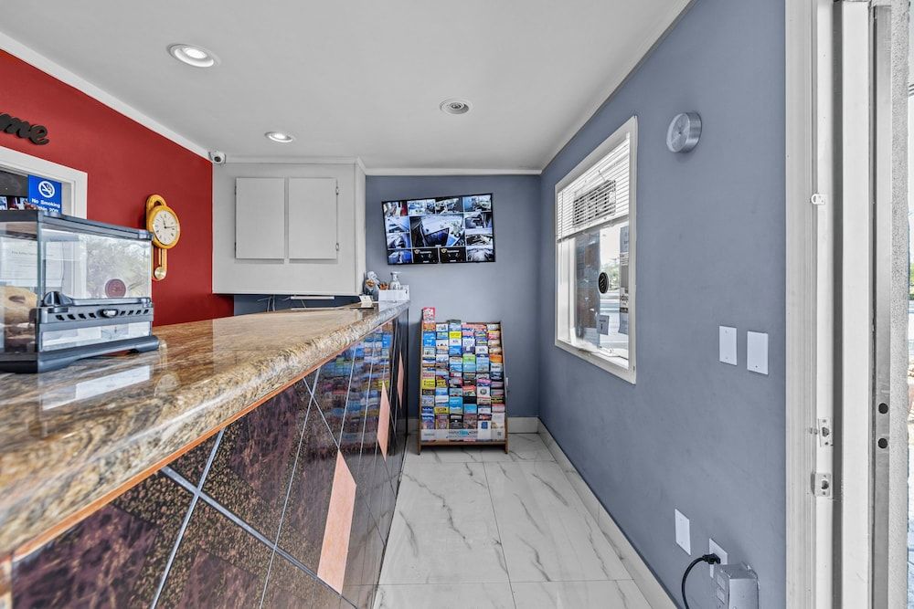 American Executive Inn 2