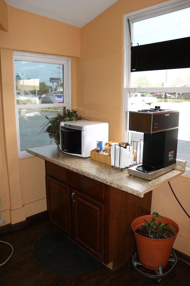 Battlefield Inn Springfield 3