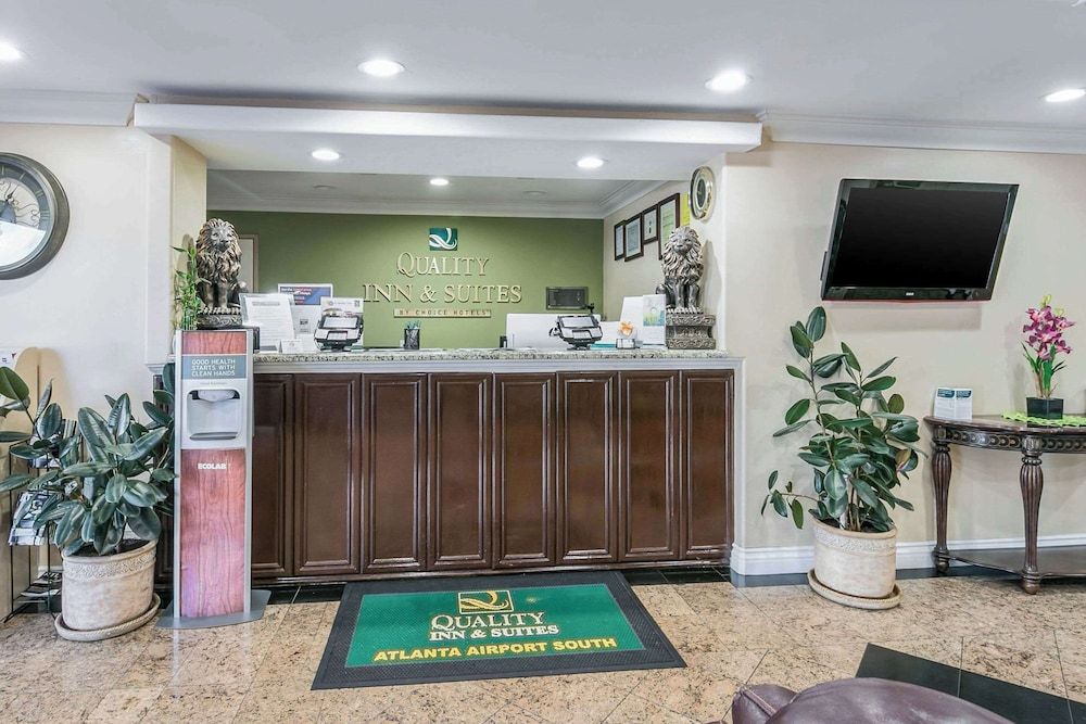 Quality Inn & Suites 2