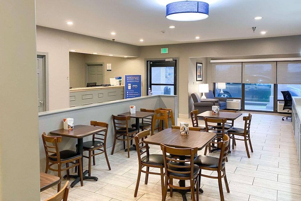 Quality Inn Michigan City South 2