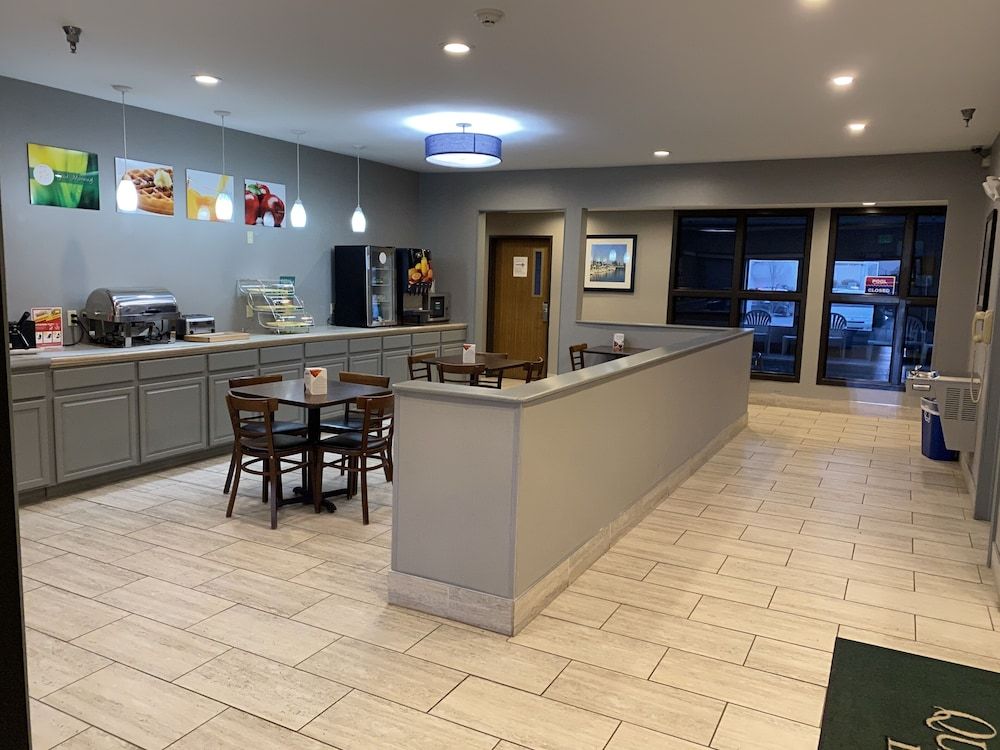 Quality Inn Michigan City South 3