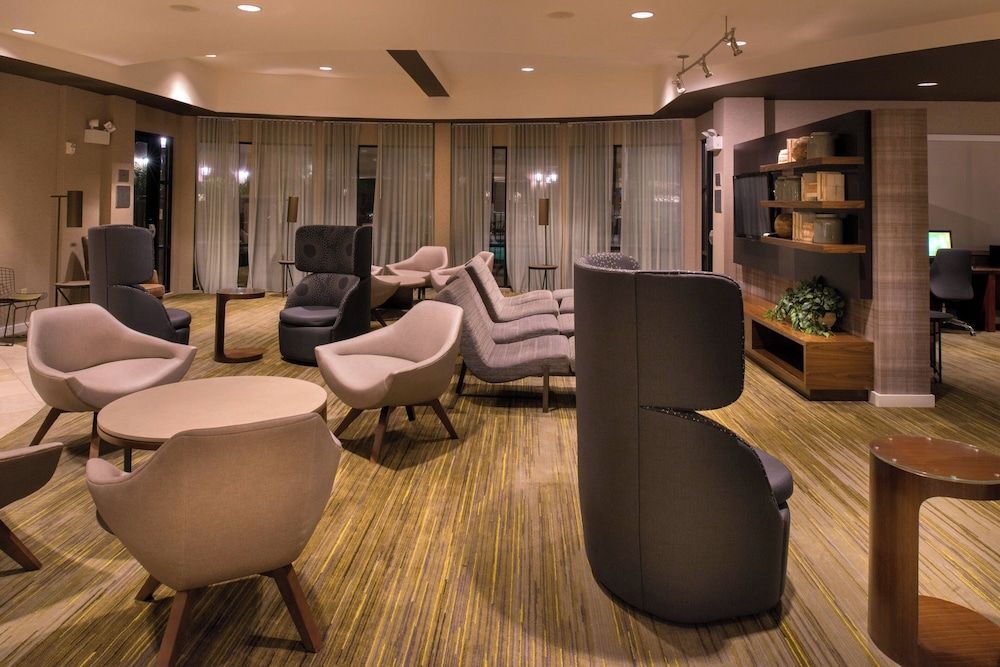 Courtyard Thousand Oaks Ventura County 3