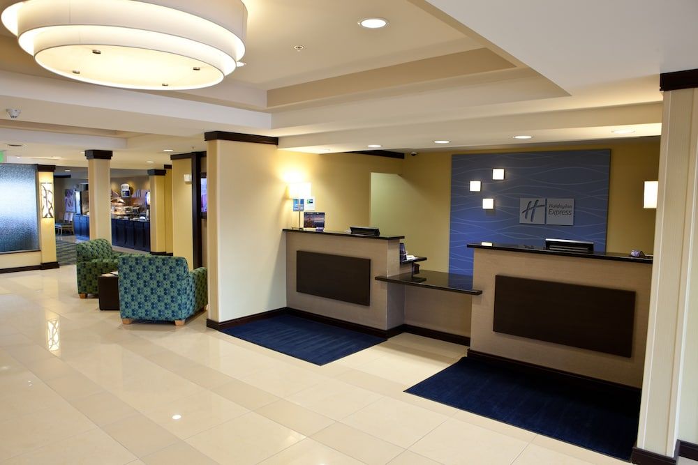 Holiday Inn Express Hotel & Suites Lansing-Dimondale by IHG 2