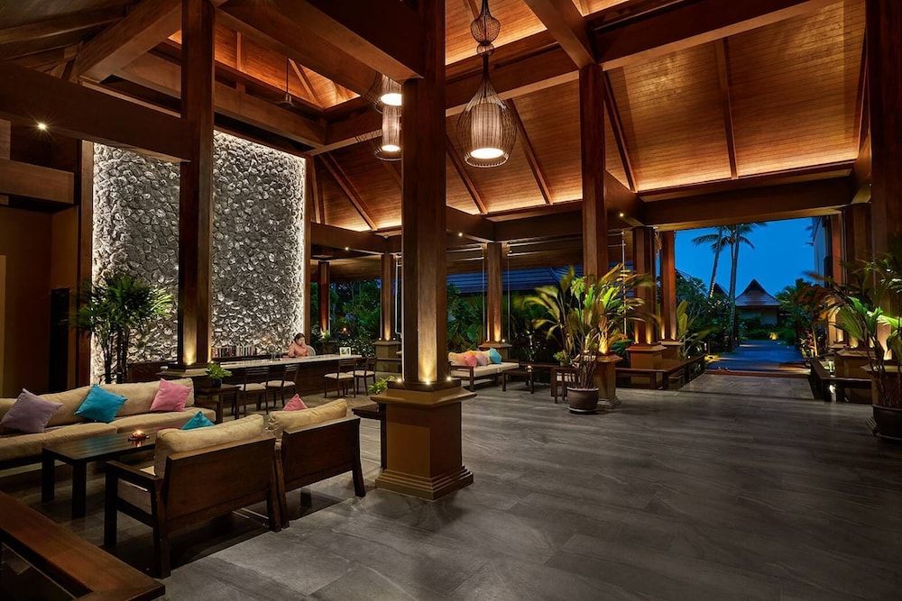 Khanom Beach Resort & Spa 2