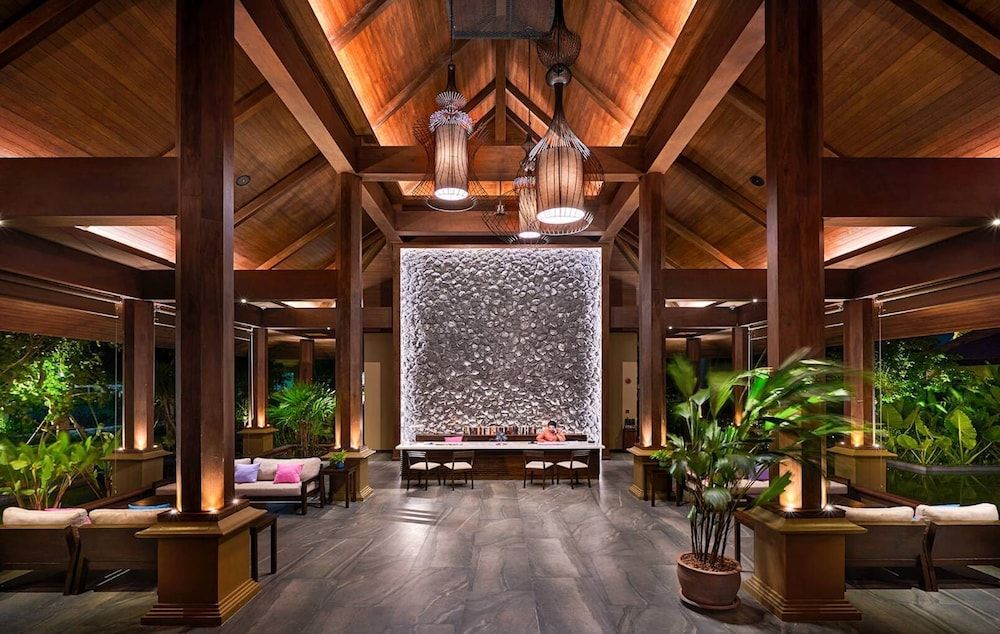 Khanom Beach Resort & Spa 3