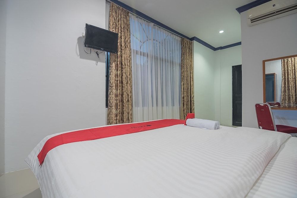 RedDoorz near RSUD Embung Fatimah Batam 3