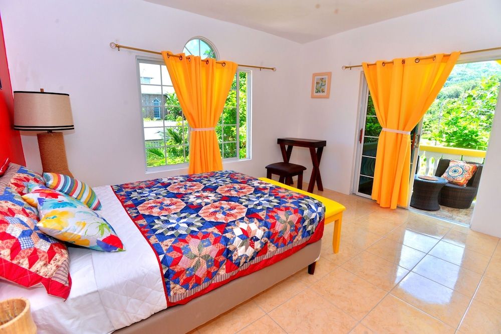 Takuma Boutique Hotel Rooms & Suites Jamaica 2