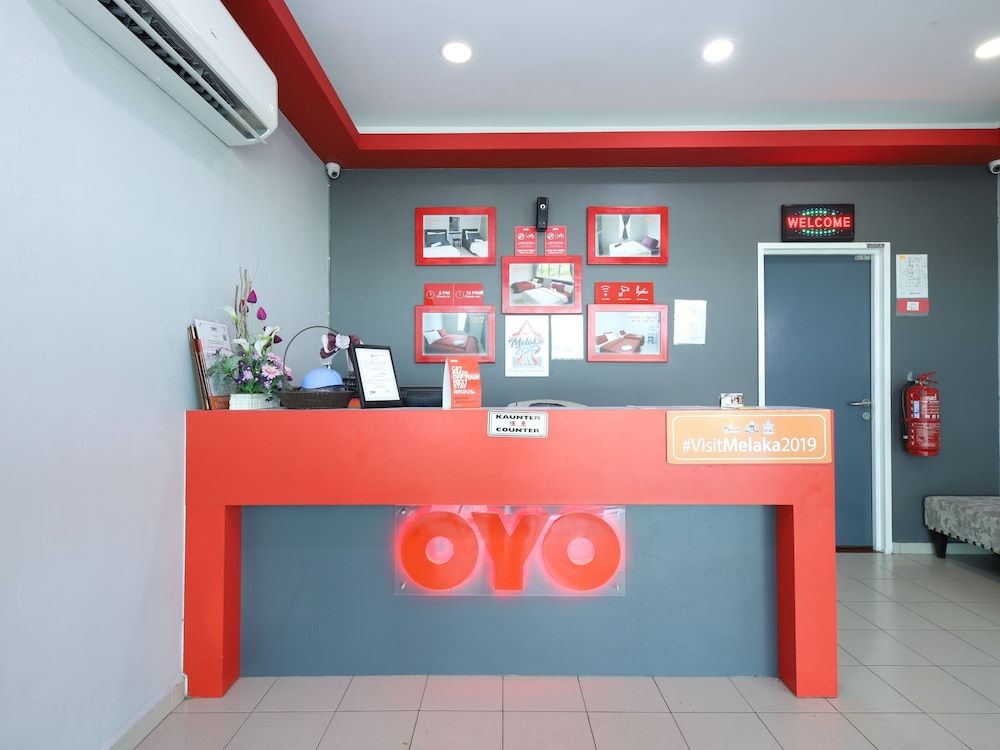 OYO 1184 Ho Hotel 3