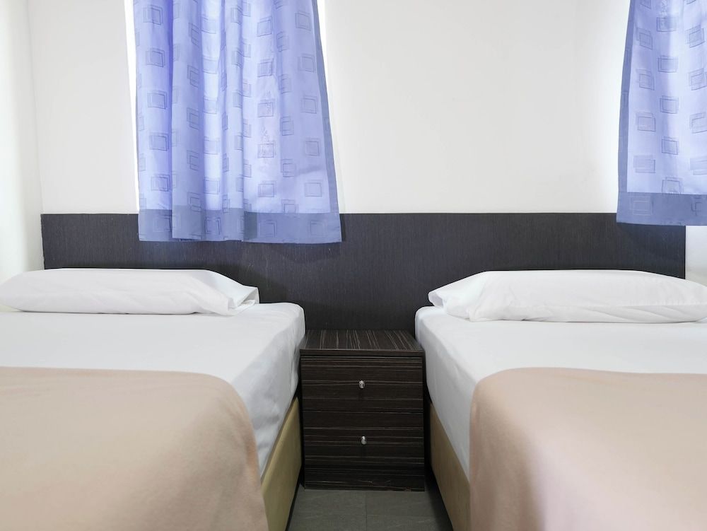Amrise Hotel 3