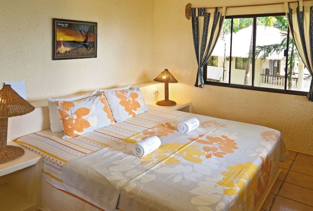 Easy Diving and Beach Resort 2