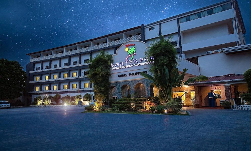 Whiterock Beach Hotel + Waterpark