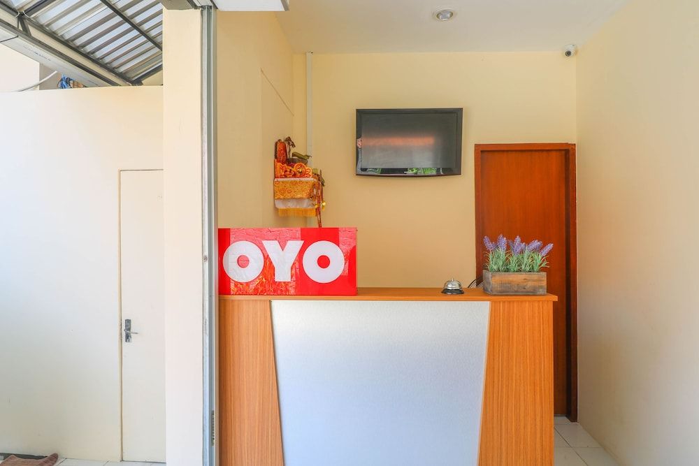 OYO 2184 Nan Berlian Inn 2